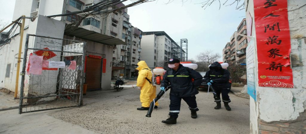 Συνεχίζεται η φρενίτιδα στην Κίνα: Ο κορωνοϊός του χάλασε το πάρτι γενεθλίων και αυτός απείλησε να αυτοκτονήσει