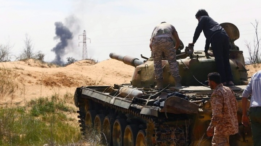 Μαζική επίθεση των δυνάμεων του στρατηγού Χ.Χαφτάρ στην Τρίπολη της Λιβύης κατά φιλότουρκων και Tουρκομάνων
