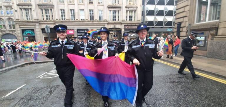 «Όχι» από το Υπουργείο Προστασίας του Πολίτη σε ομοφυλόφιλους αστυνομικούς που ήθελαν να πάνε στο EuroPride