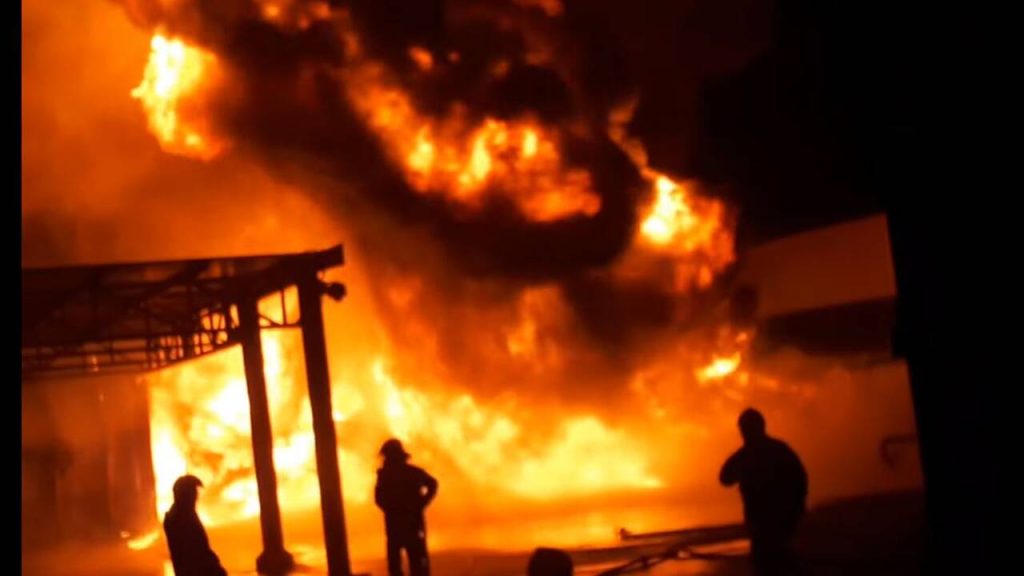 5χρονος ήρωας έσωσε την 7μελή οικογένειά του και το σκύλο από τη φωτιά στο σπίτι τους (βίντεο)