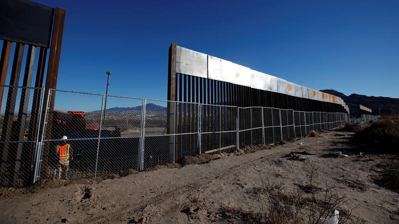 Αντί για αγορά F-35 οι ΗΠΑ θα κατασκευάσουν φράχτη αποτροπής της λαθρομετανάστευσης στα σύνορα με Μεξικό!