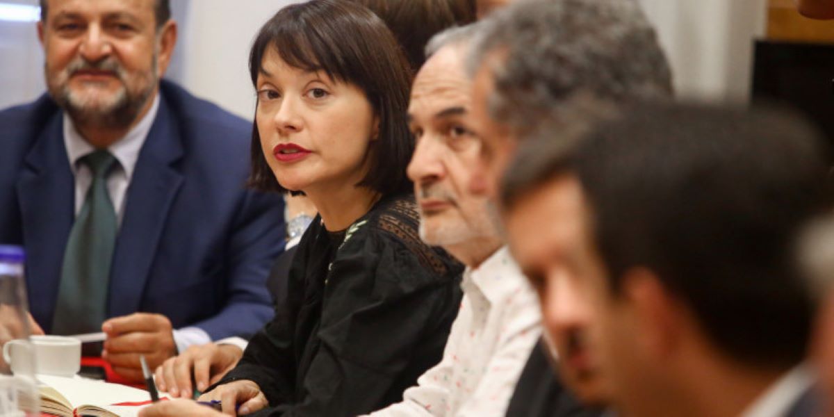 Εσωκομματικά «μαχαιρώματα» στο ΚΙΝΑΛ: Βουλευτής καλεί τη Γεννηματά να δώσει εξηγήσεις για τα «πάρε-δώσε» με ΣΥΡΙΖΑ