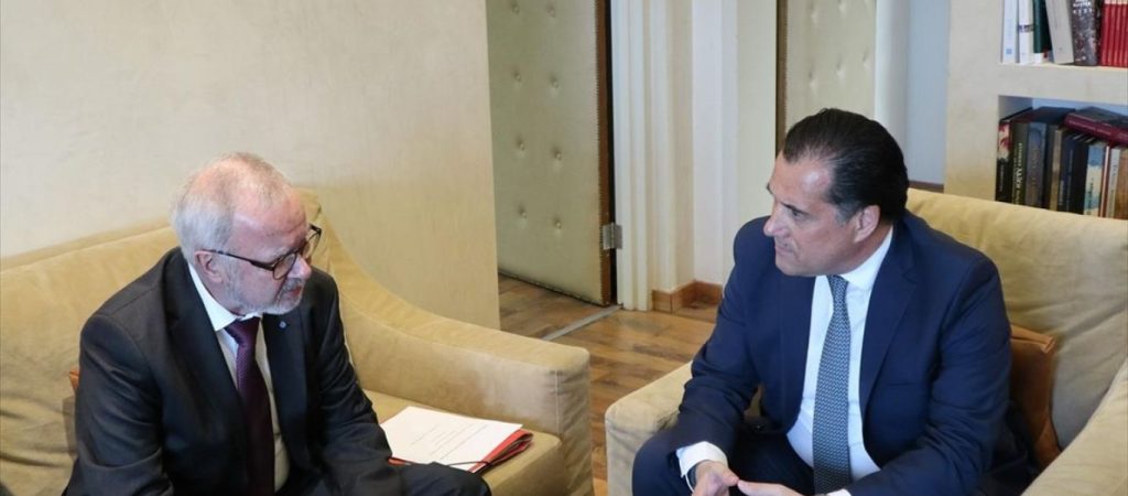 Β. Χόγιερ: «Οι προοπτικές ανόδου της ελληνικής οικονομίας είναι εξαιρετικές – Στήριξη στον Κ. Μητσοτάκη»