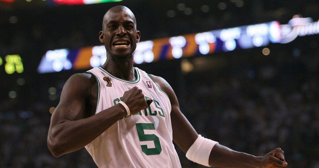 Αποσύρουν το «5» του πρωταθλητή Κέβιν Γκαρνέτ οι Μπόστον Σέλτικς (βίντεο)