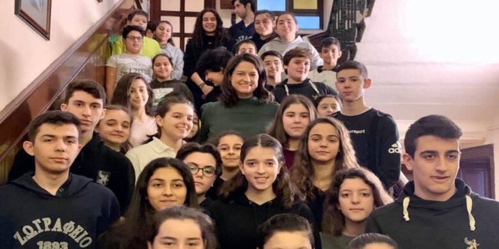 Νίκη Κεραμέως: Επίσκεψη στα ελληνικά σχολεία της Πόλης – Δείτε τις φωτογραφίες