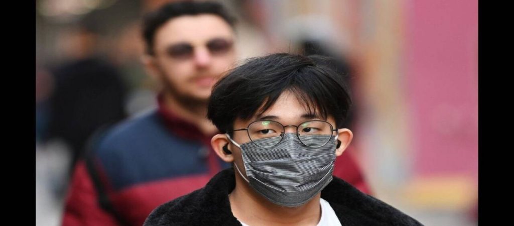 Financial Times: Ο κορωνοϊός εξελίσσεται στη νέα μάστιγα της παγκόσμιας αγοράς