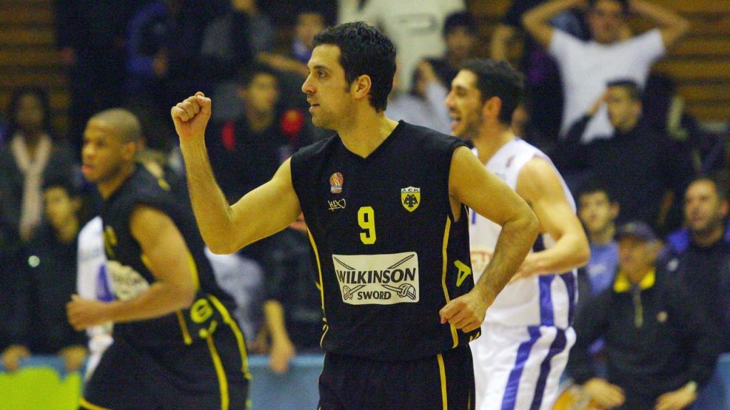 Ο Ν. Χατζής απαντάει στα δημοσιεύματα που τον ήθελαν νεκρό: «Είμαι καλά! Τα υπόλοιπα με τη δικηγόρο μου!» (φώτο)