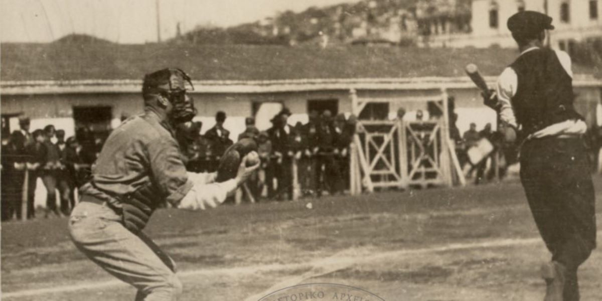 Ταξίδι στη Θεσσαλονίκη του 1890: Αμερικανοί φέρνουν αθλήματα των κολεγίων όπως ράγκμπι και βόλεϊ (φώτο)