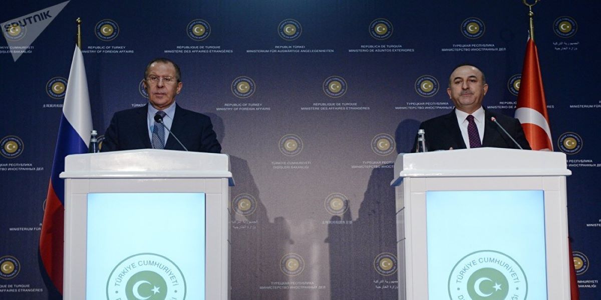 Σ. Λαβρόφ μετά τη συνάντηση με Μ. Τσαβούσογλου: «Παραμένουν πολύ καλές οι σχέσεις Ρωσίας – Τουρκίας παρά την Ιντλίμπ»
