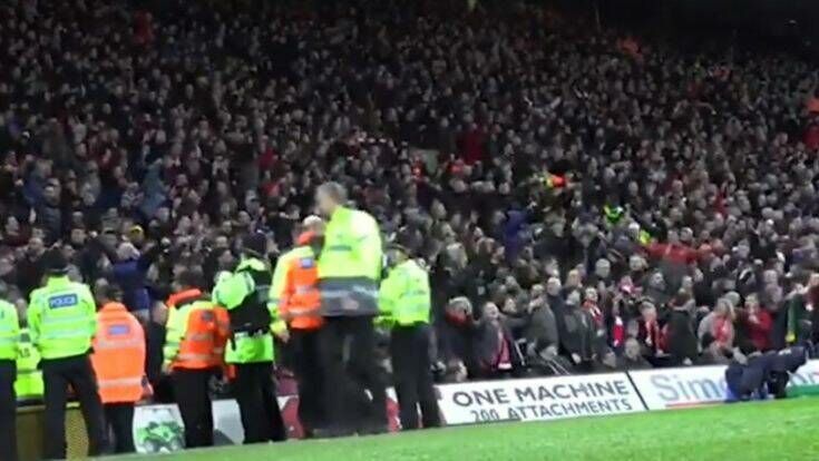 «We’ re gonna win the league»: Το γήπεδο της Λίβερπουλ σείστηκε από τους πανηγυρισμούς των φιλάθλων (βίντεο)