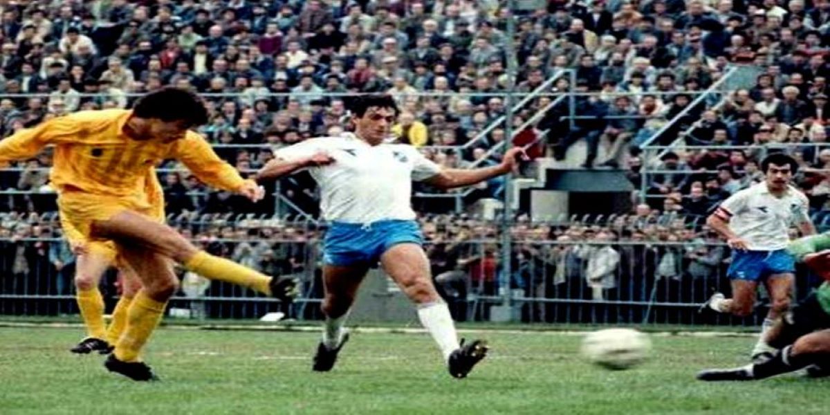 Μια ταινία παλιά που τέλος δεν έχει