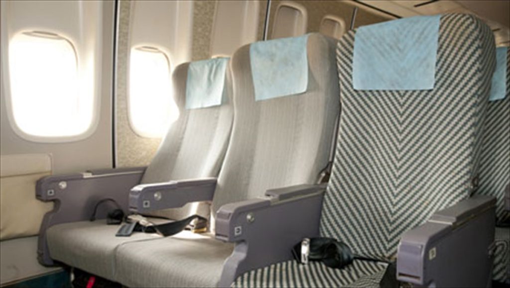 Να τι προβλέπει η νομοθεσία αν καείτε από ζεστό ρόφημα σε πτήση