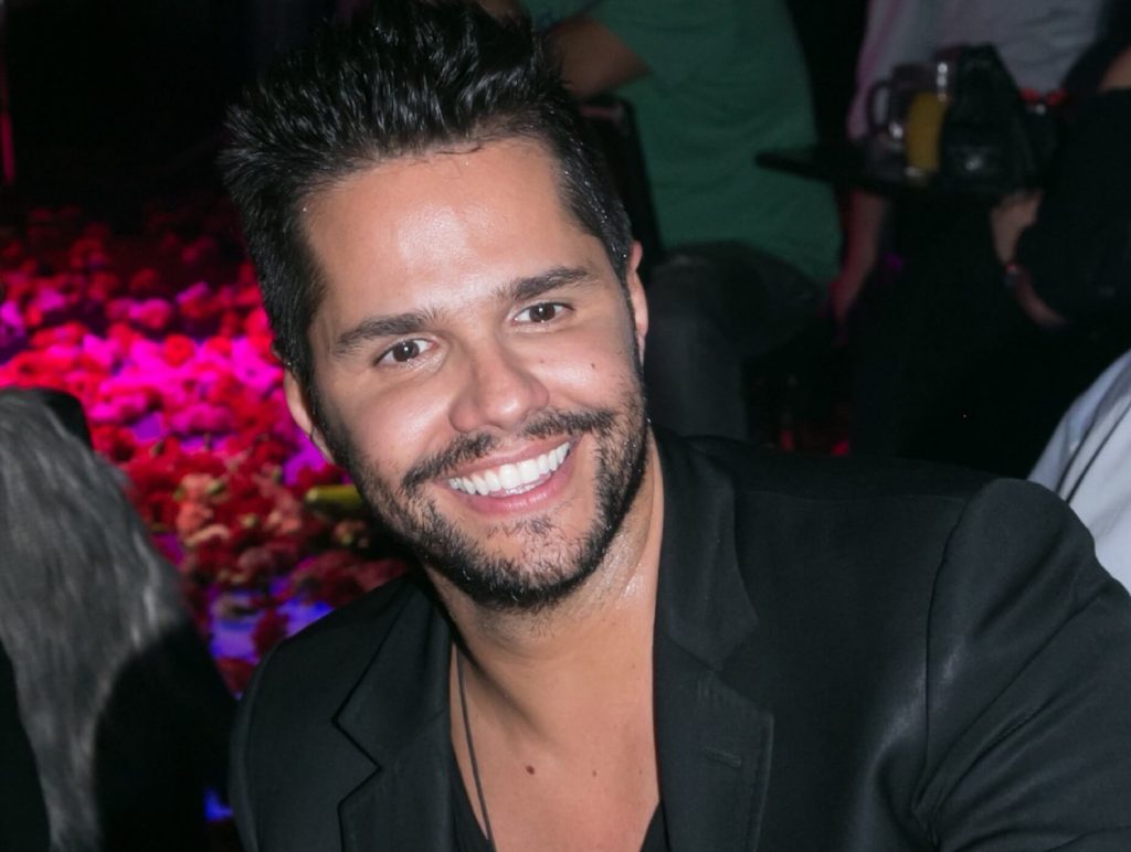 Γιώργος Τσαλίκης: Η ατάκα- μπηχτή για την Άντζελα Δημητρίου – «Όπου κάνει ποδαρικό γίνεται… χαμός» (βίντεο)