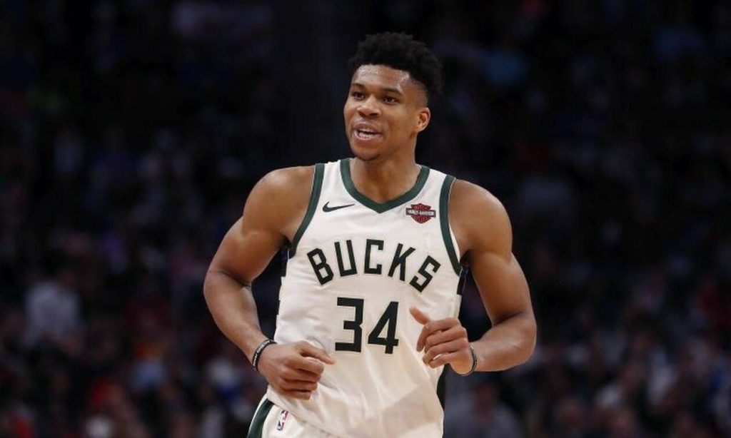 Ο Γιάννης Αντετοκούνμπο για τον γιο του: «Είναι ευλογία όλο αυτό αλλά χρειάζομαι ύπνο»