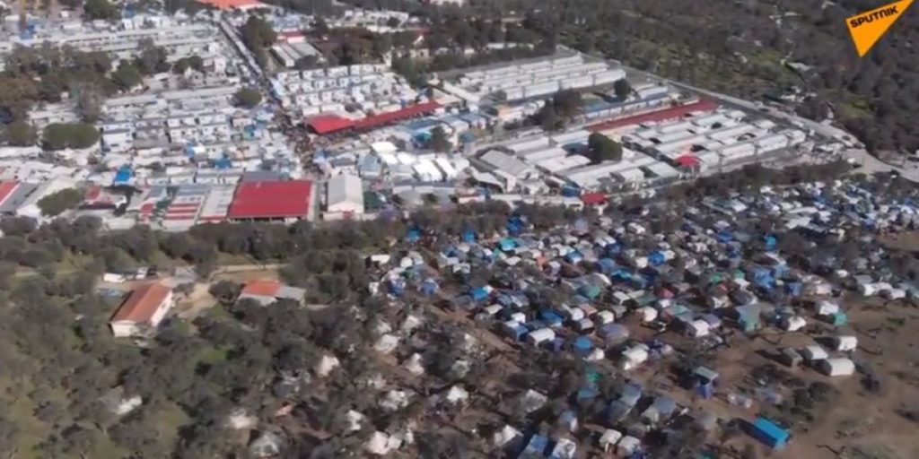 Μόρια: Πανοραμικά πλάνα δείχνουν την έκταση του καταυλισμού (βίντεο)