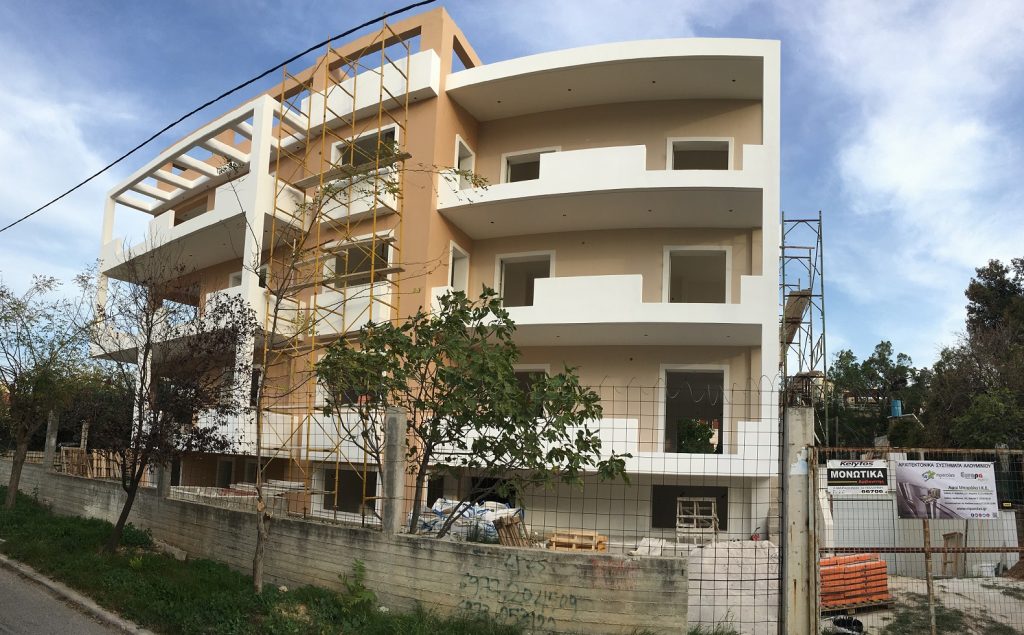 Έγραψε ανακοίνωση σε πολυκατοικία για να προειδοποιήσει για διαρρήκτες – Δεν περίμενε την απάντηση που του έδωσαν