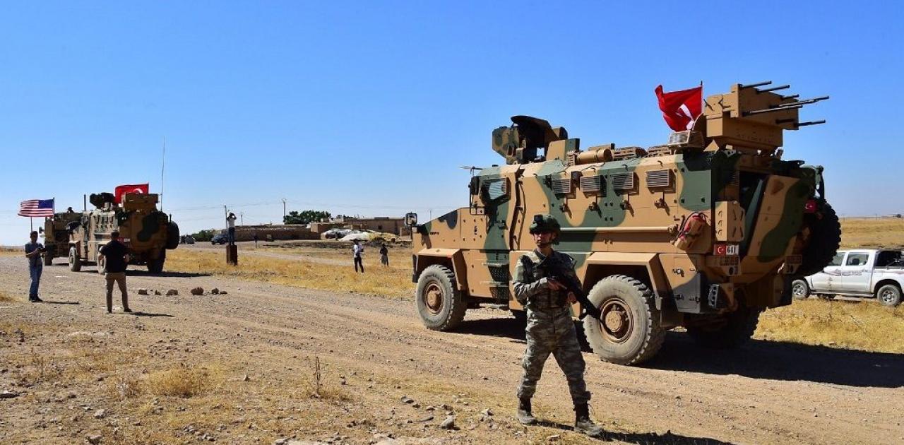 Στηρίζει με στρατιωτικό εξοπλισμό τη Συρία η Τουρκία – Στέλνει κομβόι 150 φορτηγών