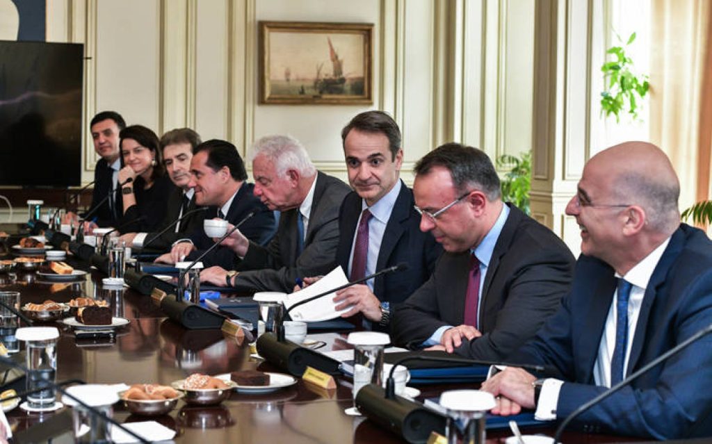 Προς ανασχηματισμό πάει η κυβέρνηση μέχρι το Πάσχα: Ποιοι υπουργοί είναι πιθανό να δουν την «έξοδο»