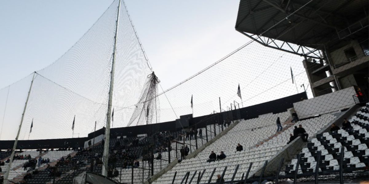 «Θωρακίζεται» ο αγωνιστικός χώρος της Τούμπας: Μπαίνει δίχτυ ενόψει του ΠΑΟΚ-Ολυμπιακός
