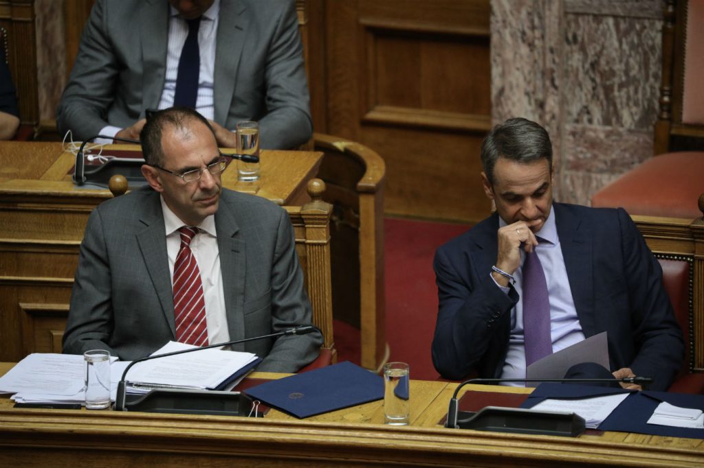 Ελληνικό ποδόσφαιρο: Προετοιμάζονται για κρίσιμη συνάντηση με UEFA-FIFA – Ποιος ο ρόλος του Π. Φούσεκ;