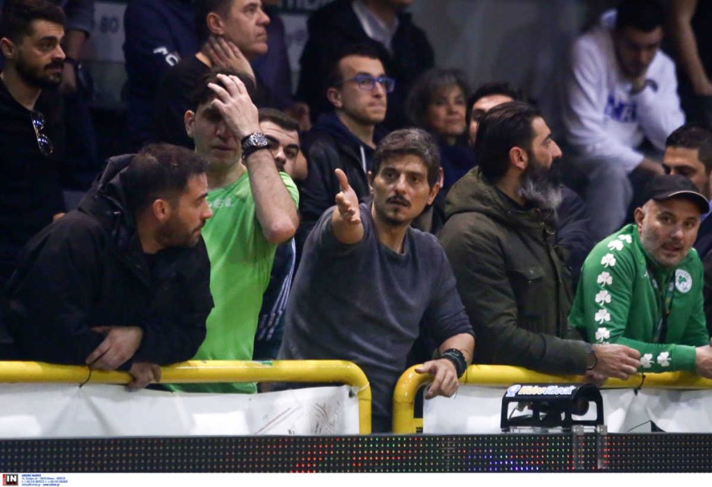 Βίντεο από την επίθεση των κουκουλοφόρων στον Δημήτρη Γιαννακόπουλο