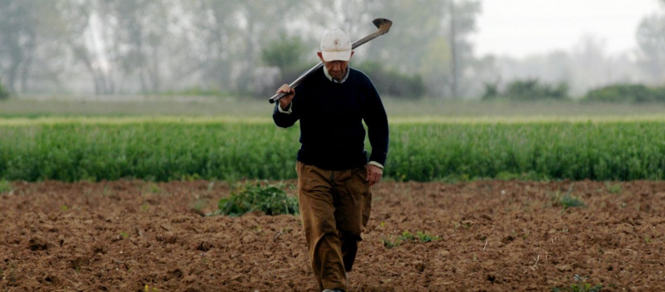 Οι αγρότες που κερδίζουν έκπτωση φόρου έως 2.100 ευρώ – Ποιες είναι οι προϋποθέσεις