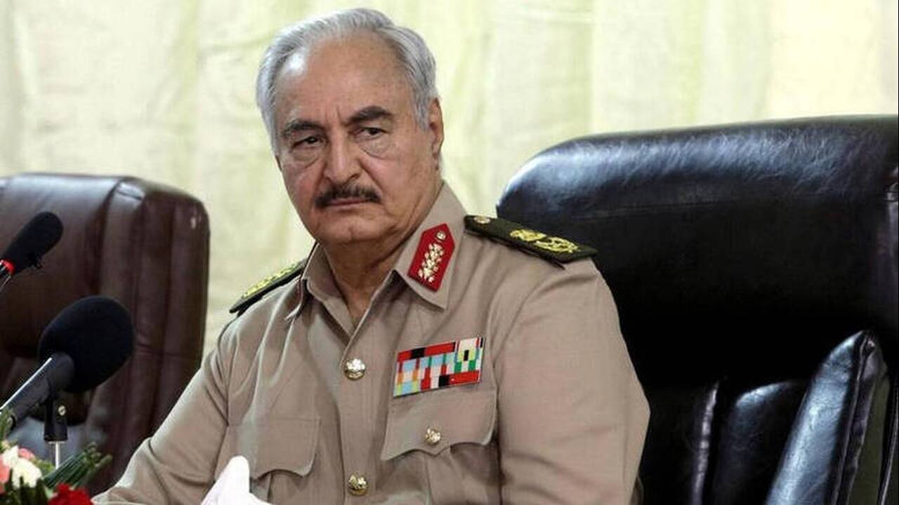 Χ.Χάφταρ: «Είμαστε έτοιμοι για κατάπαυση του πυρός στη Λιβύη με δύο όρους»