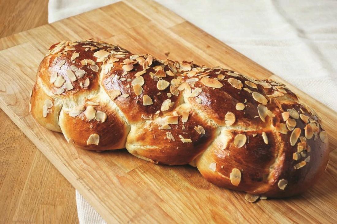 Εσύ το ήξερες; – Γιατί φτιάχνουμε τσουρέκια το Πάσχα;