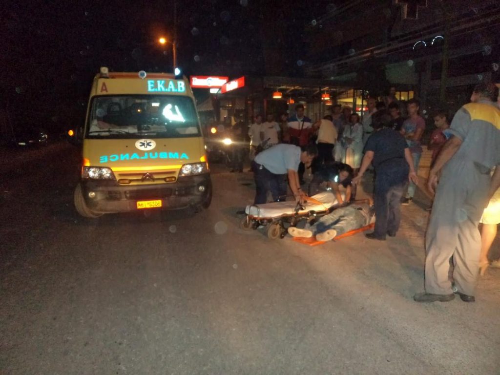 Συγκλονιστικό βίντεο από το τροχαίο με εγκατάλειψη στη Γλυφάδα – Παρασύρει τον 25χρονο με ιλιγγιώδη ταχύτητα