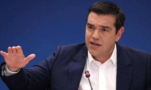 Ο Α.Τσίπρας θέλει… ενδυματολόγο: Κατάφερε να σχεδιάσει μακό, πουλόβερ και… σακάκι (φωτο)