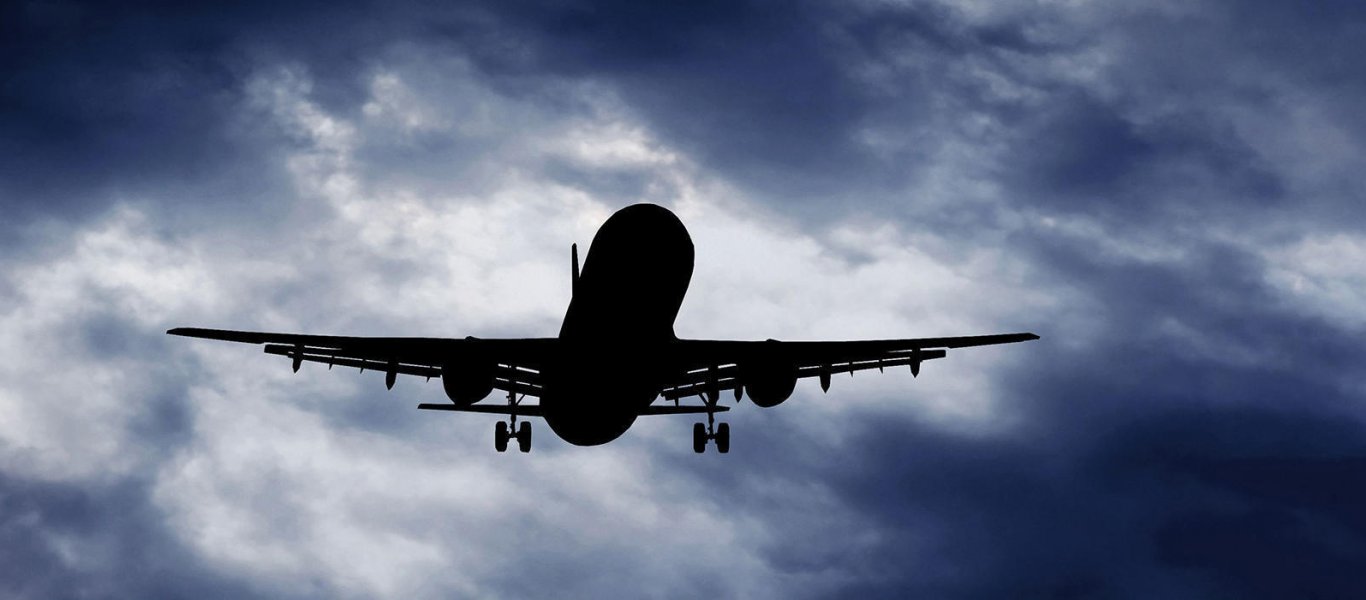 Το γνωρίζατε; – Για ποιον λόγο η επιβίβαση στο αεροπλάνο γίνεται πάντα από τα αριστερά;