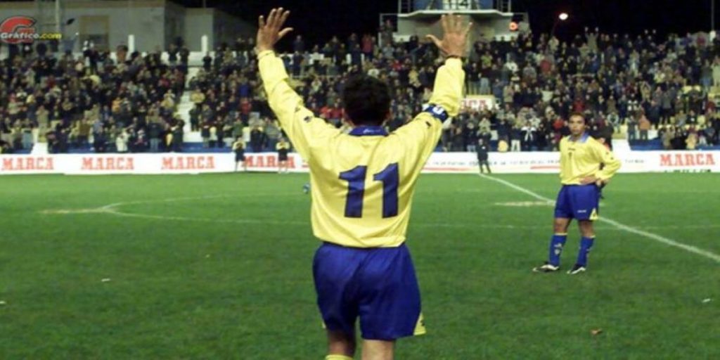 Μπάλα και ασωτίες: Ο «αλήτης» που θα άφηνε εποχή αν δεν έπαιζε για την πλάκα του