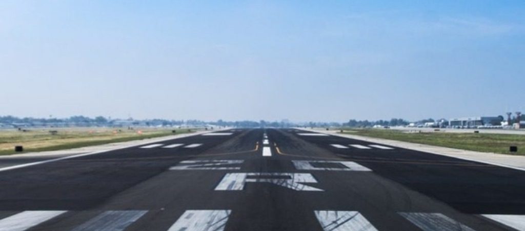 Έχεις αναρωτηθεί; – Τι είναι αυτοί οι αριθμοί που βλέπεις σε κάθε αεροδρόμιο;