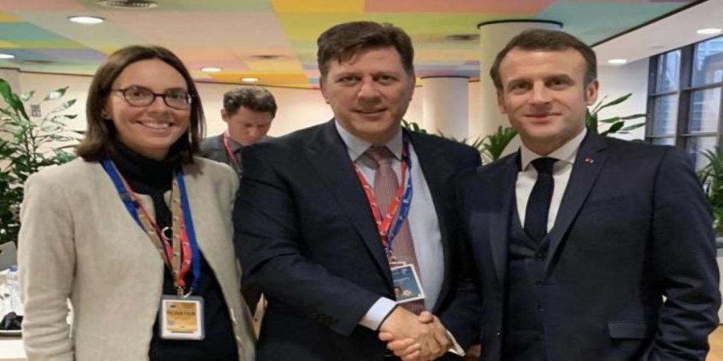 Με τον Ε. Μακρόν συναντήθηκε ο Μ. Βαρβιτσιώτης (φώτο)