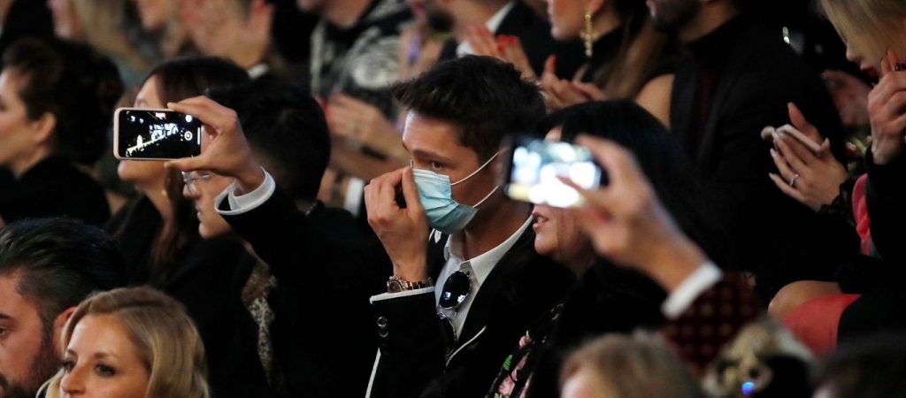 Κορωνοϊός: «Χτυπάει» και τους γουνοποιούς – Αναβάλλονται εκθέσεις