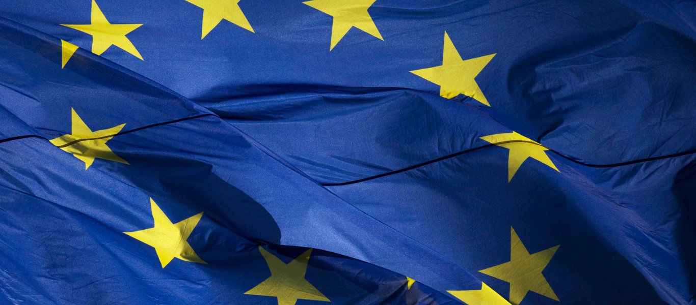 Ευρωπαϊκή Επιτροπή για τον κορωνοϊό: «Η Ε.Ε. δεν εξετάζει την αναστολή ταξιδιών εντός Σένγκεν»