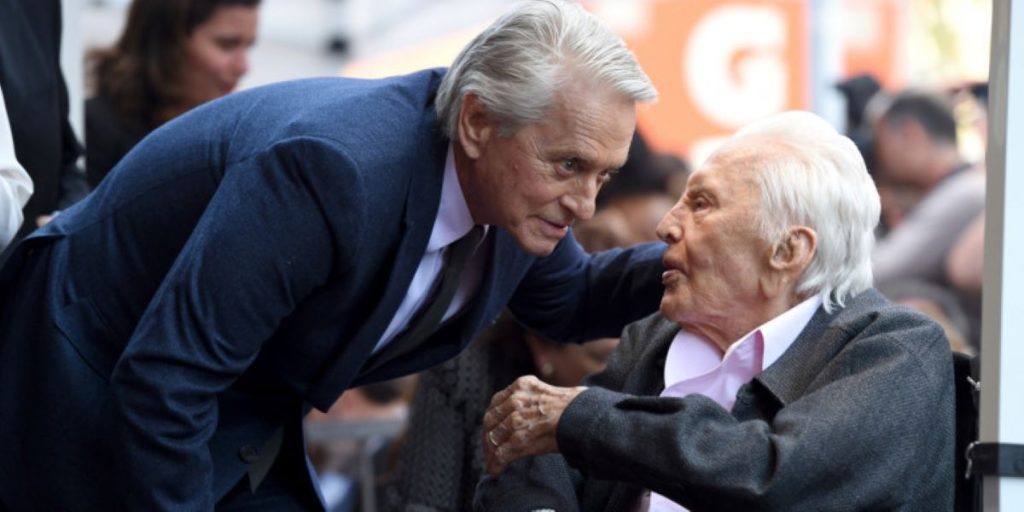 Κερκ Ντάγκλας: Δεκάδες εκατομμύρια η περιουσία που αφήνει πίσω – Ούτε δολάριο στον Μάικλ!