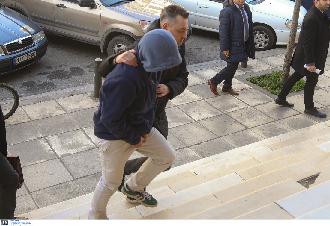Δολοφονία στη Θεσσαλονίκη: 13 μαχαιριές δέχθηκε ο ιδιοκτήτης του ταχυφαγείου – Η μία τον βρήκε στη καρδιά