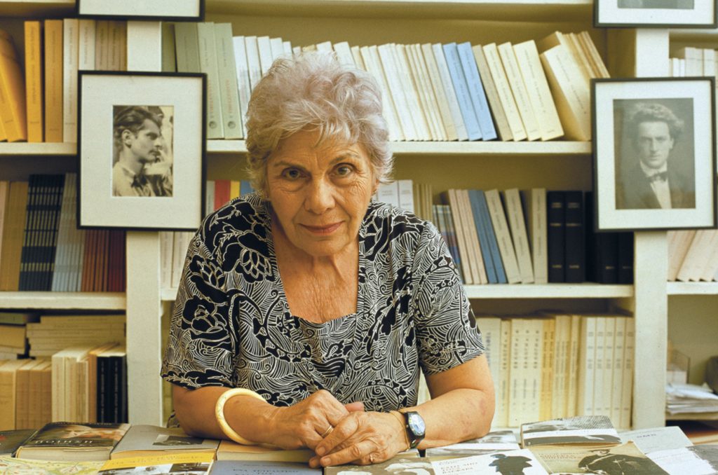 Το τελευταίο «αντίο» στην Κική Δημουλά (φώτο)