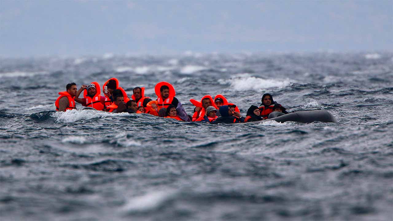 ΥΦΕΘΑ Α.Στεφανής προς Κ.Βελόπουλο: «Εξετάζουμε τη χρησιμότητα των πλωτών προστατευτικών φραγμάτων»