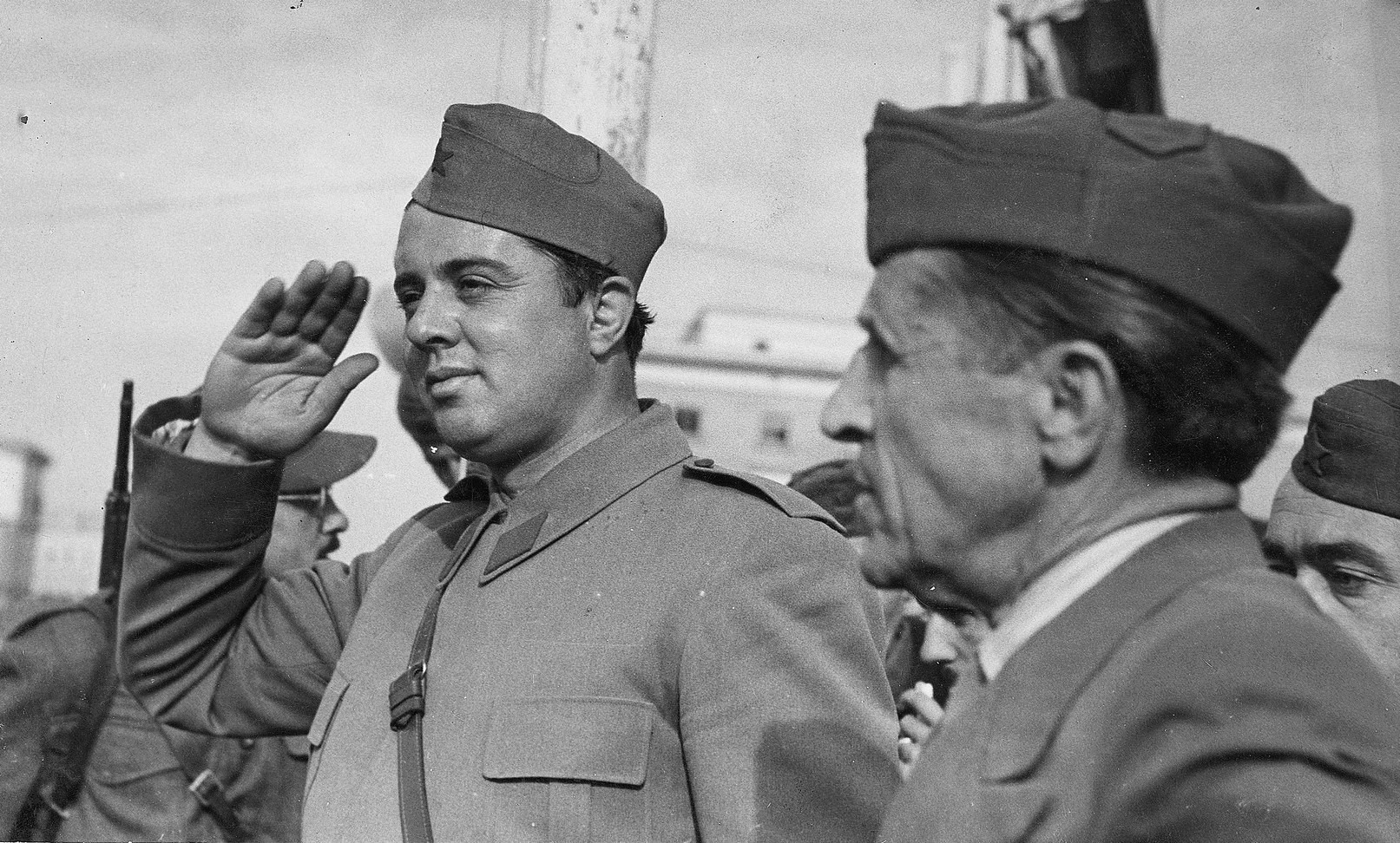 Πέθανε η χήρα του Αλβανού δικτάτορα Ενβέρ Χότζα