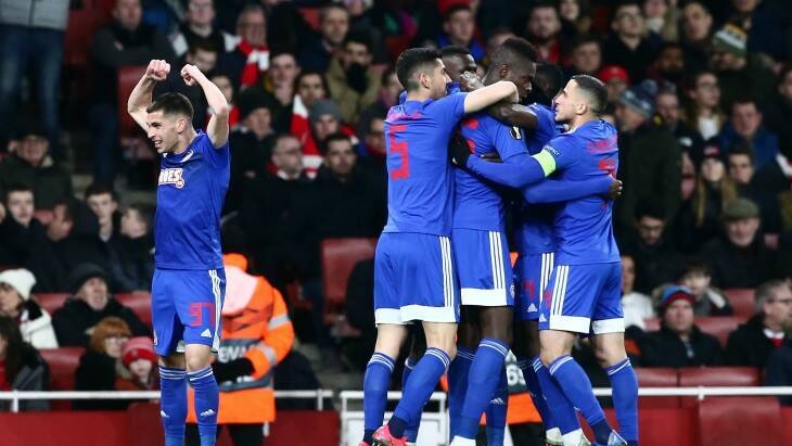 Τεράστια πρόκριση στο Λονδίνο για τον Ολυμπιακό:  1-2 την Άρσεναλ και «απόβαση» στους 16 του  Europa League