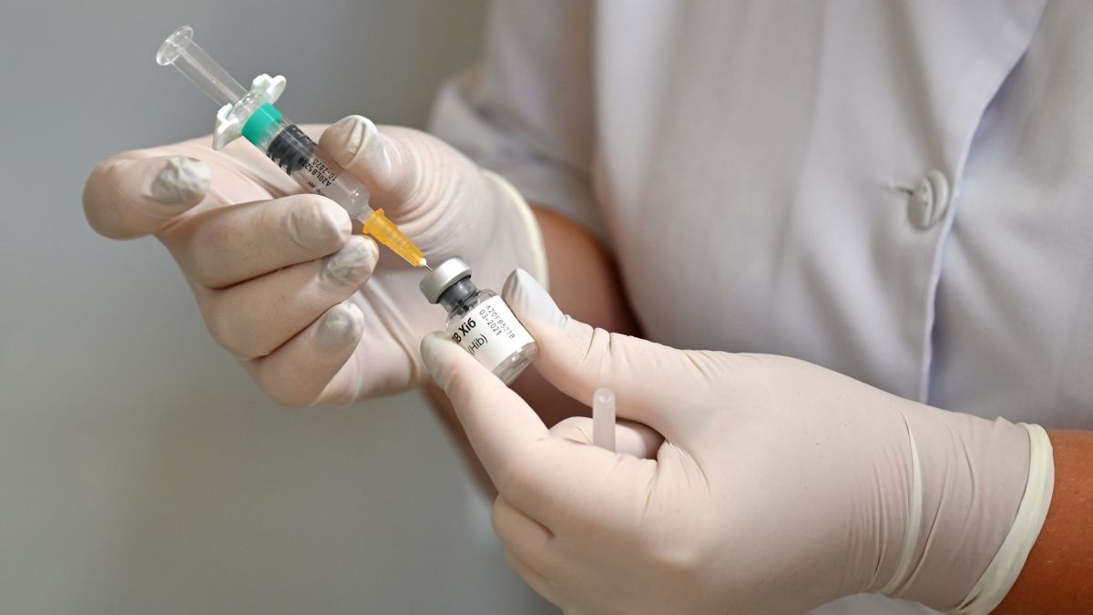 Αργεί ακόμα: Σε 12 με 18 μήνες το εμβόλιο για τον κορωνοϊό