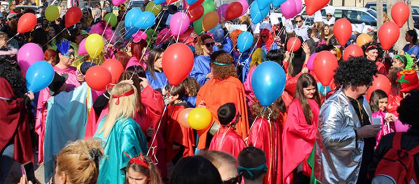 Κορωνοϊός: Θα στηρίξει τις πόλεις που ματαιώθηκε το καρναβάλι η κυβέρνηση