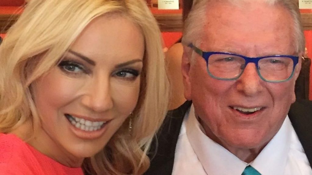 Ξέσπασε σε κλάματα η Έλενα Τσαβαλιά για τον Κώστα Βουτσά: «Τίποτα δεν θα ξεχάσω από αυτόν» (βίντεο)