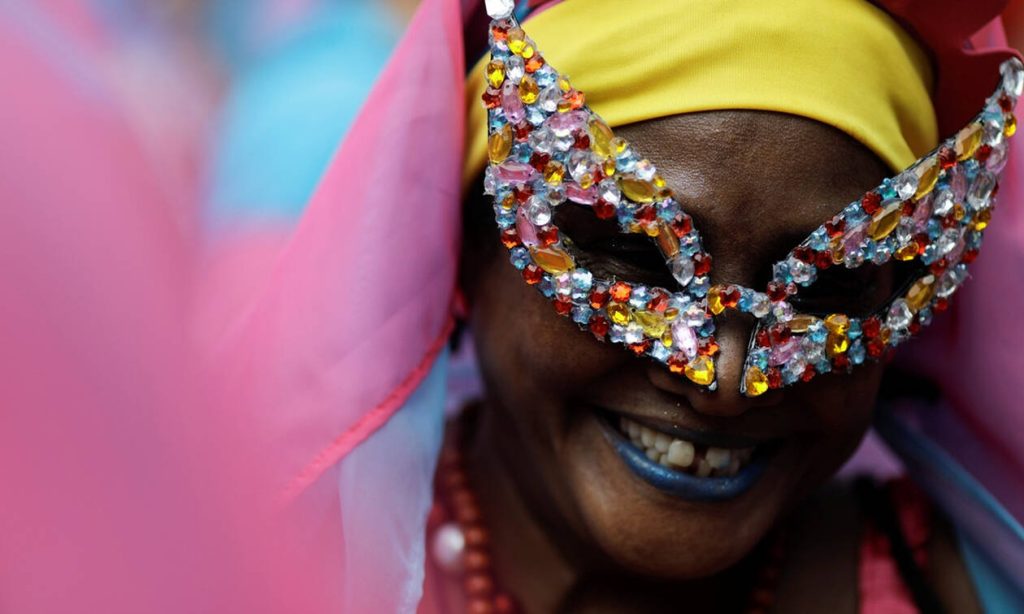 Αυτό το ξέρατε; – Τι σημαίνει το «κετελαπόνγκο» που τραγουδάμε τις Απόκριες; (βίντεο)