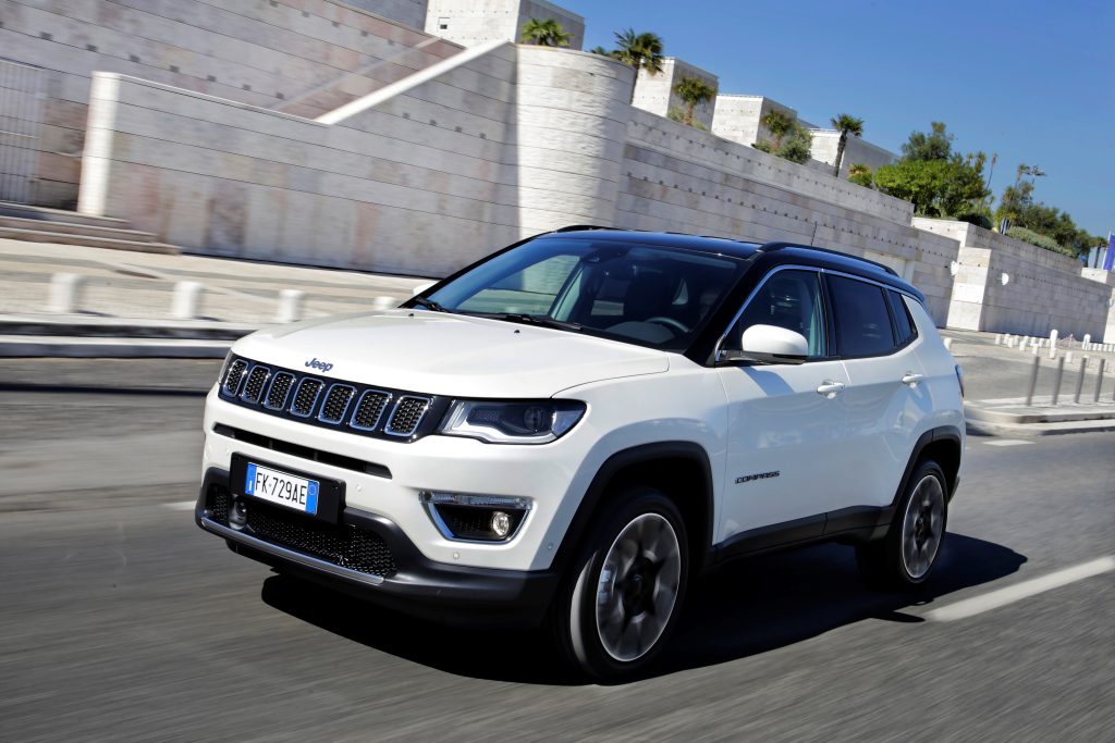 Με έκπτωση έως 3.800 ευρώ τα Jeep Compass