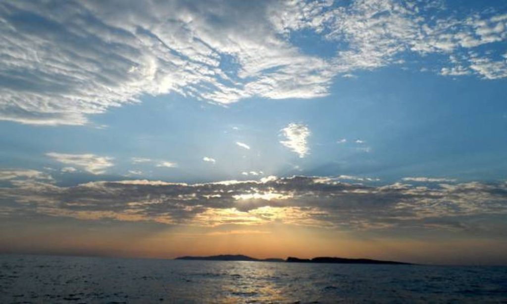 Ανεβαίνει η θερμοκρασία και εξασθενούν οι βοριάδες – Αναλυτικά ο καιρός