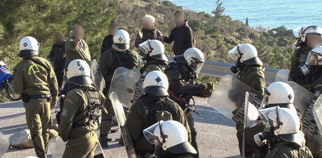 Αστυνομικός περιγράφει: «Δύσκολη η κατάσταση αλλά αντέχουμε»