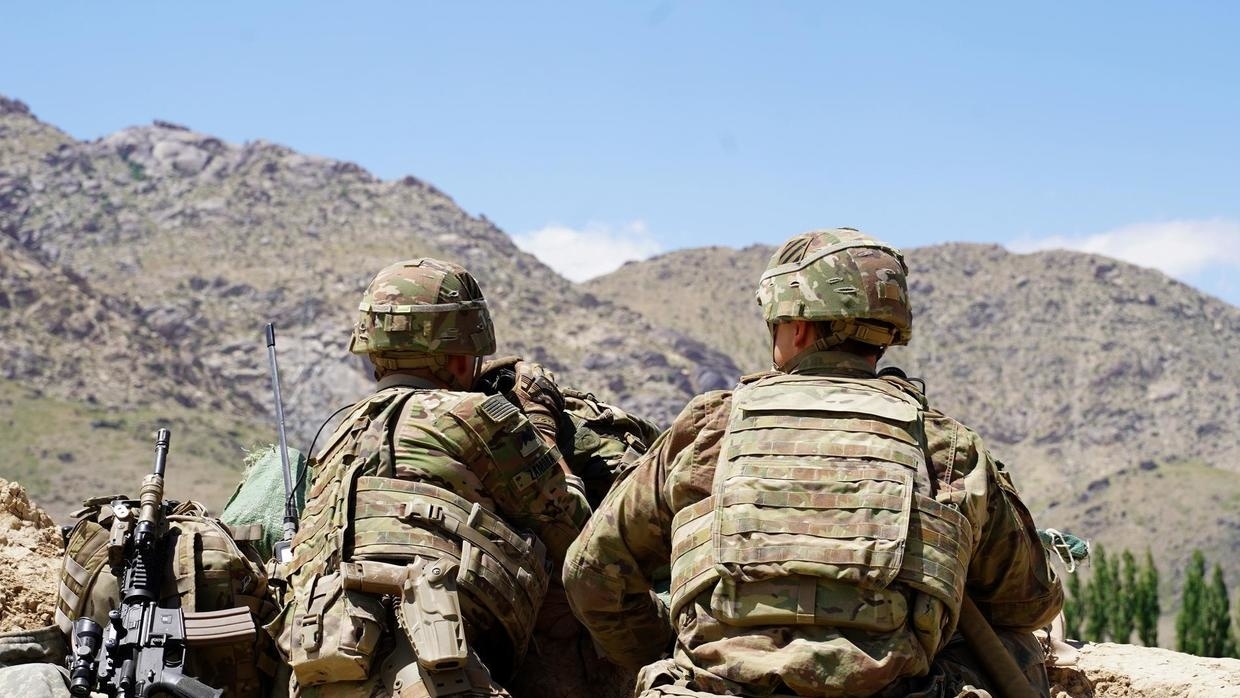 Τέλος οι ΗΠΑ από το Αφγανιστάν: Συμφώνησαν με τους «τρομοκράτες» Ταλιμπάν να φύγουν σε 14 μήνες